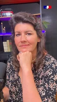 Ministère de la Santé: Aller voir une sage-femme avant l’accouchement, oui, mais aussi après ! 🔔
🗣 Anna Roy rappelle l… 