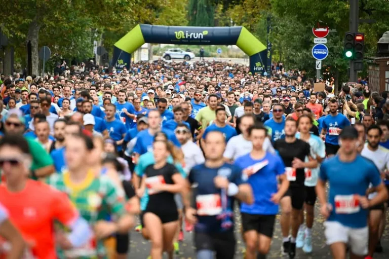 𝗩𝗼𝘂𝘀 𝗲́𝘁𝗶𝗲𝘇 𝘁𝗼𝘂𝘀 𝗲𝗻 𝗯𝗮𝘀𝗸𝗲𝘁𝘀 𝗽𝗼𝘂𝗿 𝗔𝗶𝘅 𝗲𝗻 𝗙𝗼𝘂𝗹𝗲́𝗲𝘀 !  👟 Des centaines de coureurs s… 