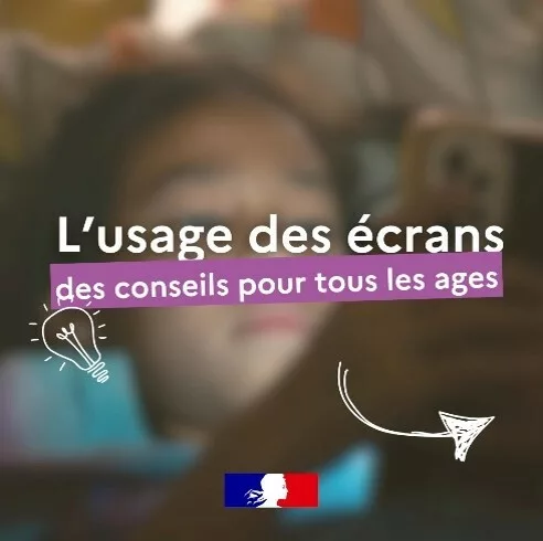 #ParentalitéNumérique | L’excès d’écrans provoque des risques pour la santé des enfants : sommeil diminué et de moindre… 