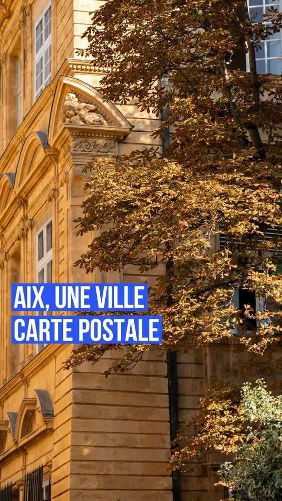 𝗔𝗶𝘅, 𝘃𝗶𝗹𝗹𝗲 𝗰𝗮𝗿𝘁𝗲 𝗽𝗼𝘀𝘁𝗮𝗹𝗲  Ses ruelles baignées de lumière, ses fontaines, ses places animées, ses co… 