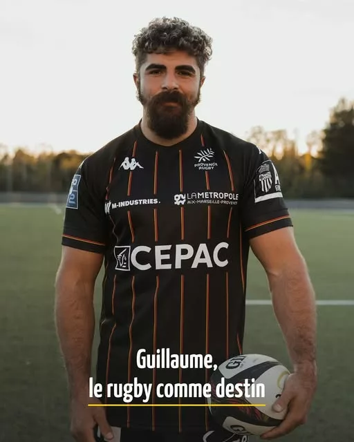 𝗚𝘂𝗶𝗹𝗹𝗮𝘂𝗺𝗲 𝗣𝗶𝗮𝘇𝘇𝗼𝗹𝗶, 𝗹𝗲 𝗿𝘂𝗴𝗯𝘆 𝗰𝗼𝗺𝗺𝗲 𝗱𝗲𝘀𝘁𝗶𝗻 Le rugby l’a façonné, le collectif lui a do… 