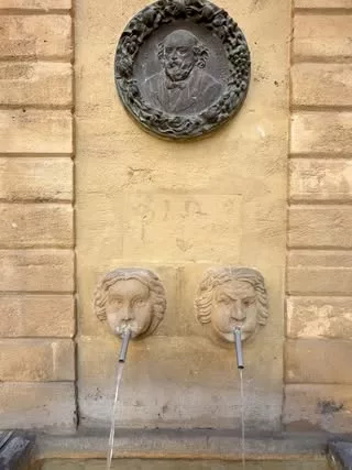 ☀️ 𝗤𝘂𝗮𝗻𝗱 𝗹𝗲 𝘀𝗼𝗹𝗲𝗶𝗹 𝗿𝗲𝘃𝗶𝗲𝗻𝘁 𝗮̀ 𝗔𝗶𝘅 Après plusieurs jours gris, le soleil est de retour aujourd’hu… 