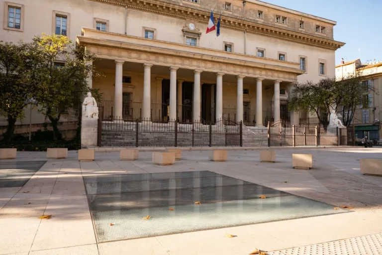 ⚖️ 𝗣𝗿𝗼𝗰𝗲̀𝘀 𝗱’𝗮𝘀𝘀𝗶𝘀𝗲𝘀 : 𝗰𝗶𝗿𝗰𝘂𝗹𝗮𝘁𝗶𝗼𝗻 𝗺𝗼𝗱𝗶𝗳𝗶𝗲́𝗲 Dans le cadre de la tenue de deux procès d… 