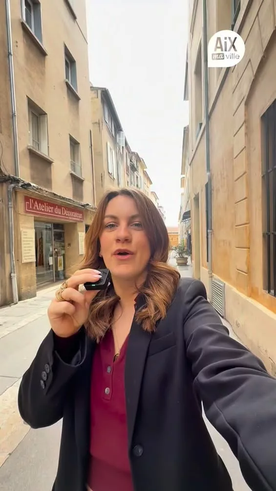 🎨𝗠𝗮𝗿𝗶𝗲 𝘃𝗼𝘂𝘀 𝗲𝗺𝗺𝗲̀𝗻𝗲 𝘀𝘂𝗿 𝗹𝗲𝘀 𝗽𝗮𝘀 𝗱𝗲 𝗖𝗲𝘇𝗮𝗻𝗻𝗲  Saviez-vous qu’un parcours dans le centre… 