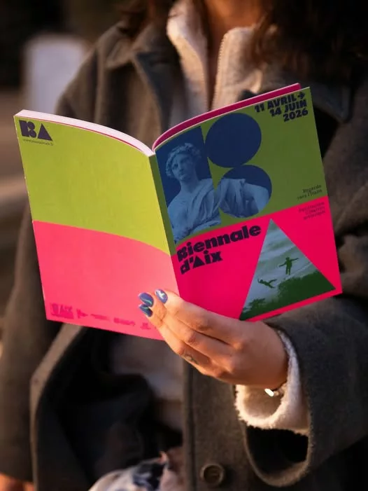 📖 𝗟𝗲 𝗽𝗿𝗼𝗴𝗿𝗮𝗺𝗺𝗲 𝗱𝗲 𝗹𝗮 𝗕𝗶𝗲𝗻𝗻𝗮𝗹𝗲 𝗲𝘀𝘁 𝗱𝗶𝘀𝗽𝗼𝗻𝗶𝗯𝗹𝗲 ! Du 11 avril au 14 juin, la Biennale… 