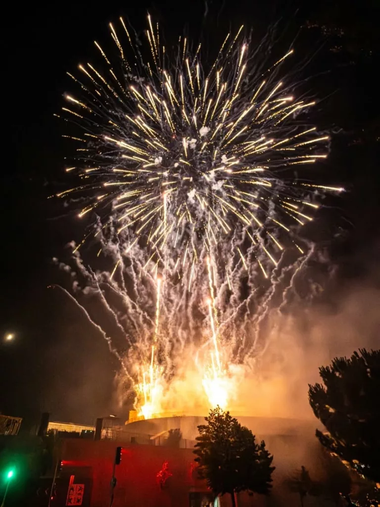 🎆 𝗥𝗲𝗻𝗱𝗲𝘇-𝘃𝗼𝘂𝘀 𝗹𝗲 𝟭𝟯 𝗷𝘂𝗶𝗹𝗹𝗲𝘁 𝗮̀ 𝗔𝗶𝘅 ! À l’occasion de la Fête Nationale, Aix-en-Provence vous a… 