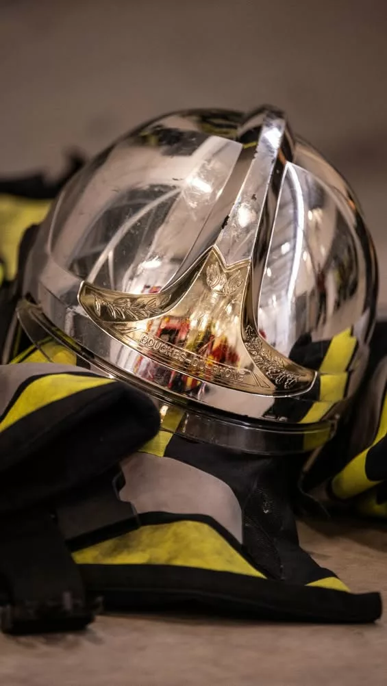 🔥 𝗜𝗹𝘀 𝗻’𝗼𝗻𝘁 𝗷𝗮𝗺𝗮𝗶𝘀 𝗼𝘂𝗯𝗹𝗶𝗲́ 𝗰𝗲𝘀 𝗳𝗲𝘂𝘅 À travers leurs témoignages, les sapeurs-pompiers d’Aix-e… 