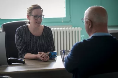 Acouphènes invalidants : des clés pour améliorer le diagnostic et la prise en charge des adultes 